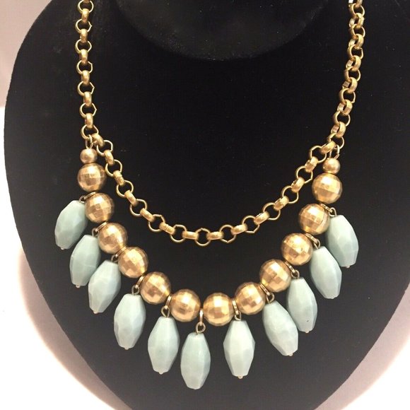 Lia Sophia Bib Necklace Light Blue & Matte Gold Tones Layered NWT Perfect - Picture 5 of 5